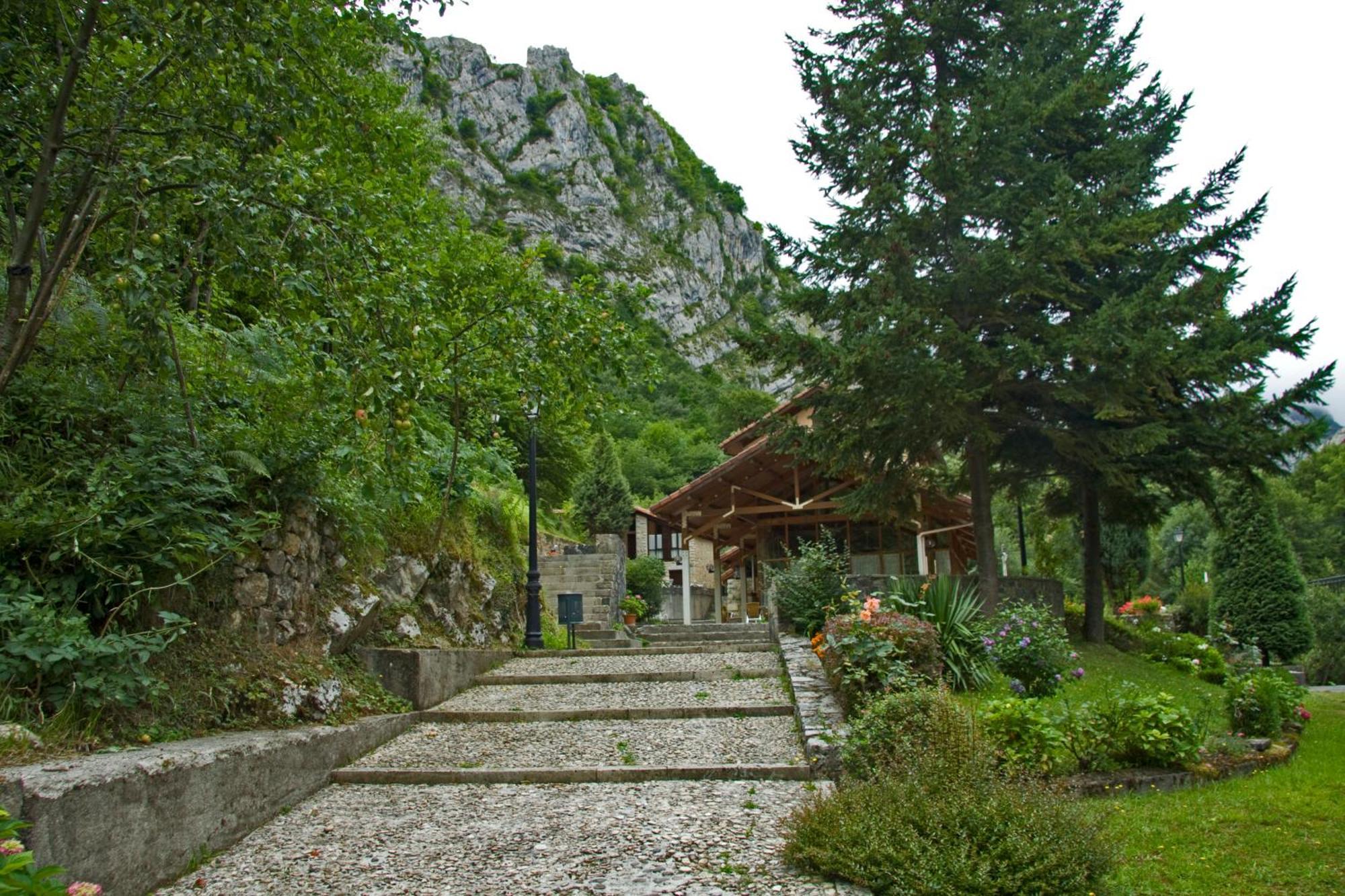 La Casona De Mestas Ponga Bagian luar foto