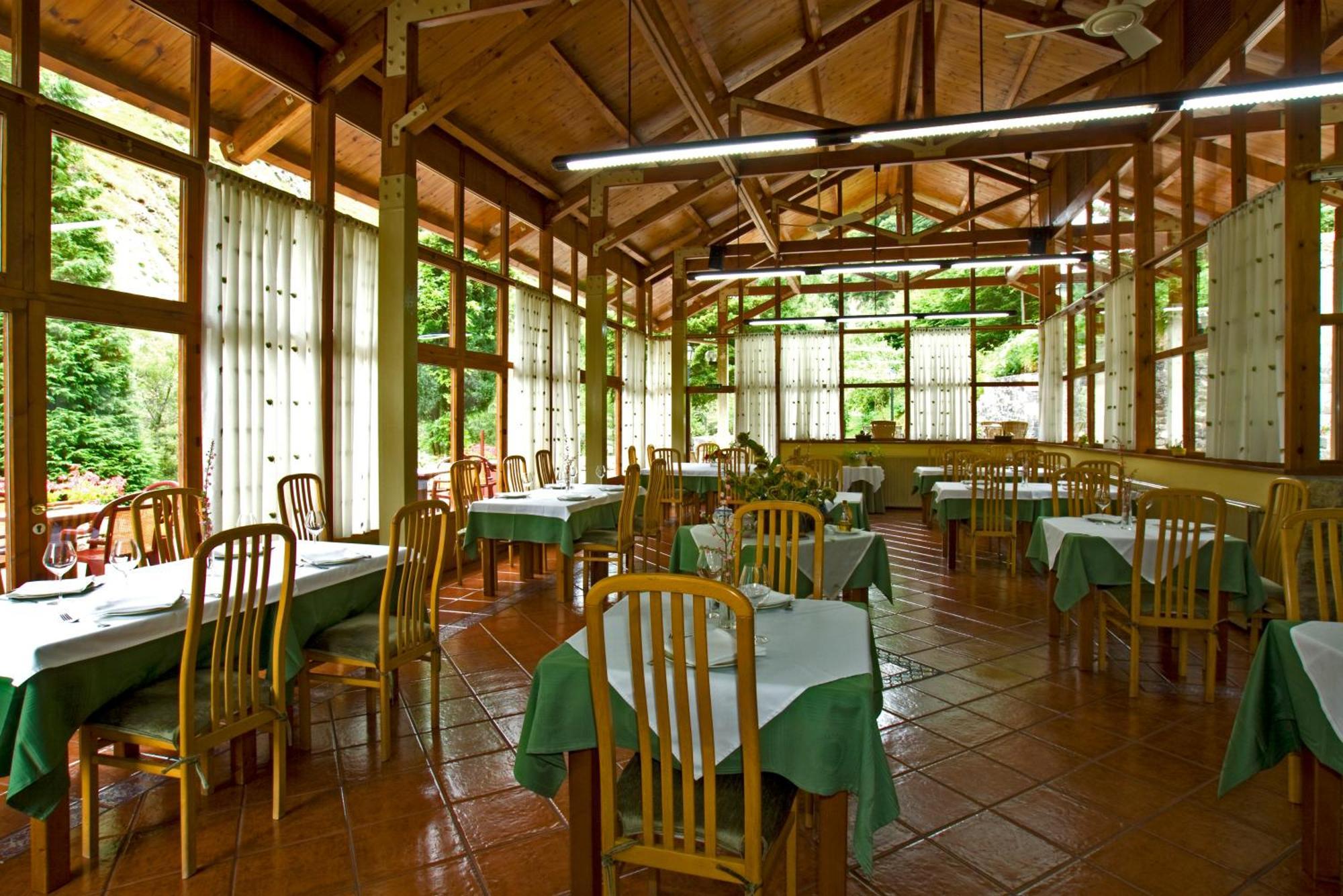 La Casona De Mestas Ponga Bagian luar foto